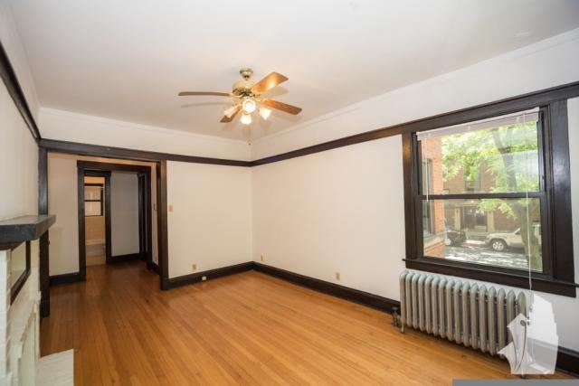 Building Photo - 2 bedroom in Chicago IL 60657