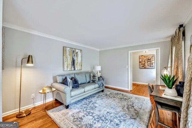 Building Photo - 801 Mockingbird Ln