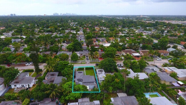 Building Photo - 335 NW 109th St