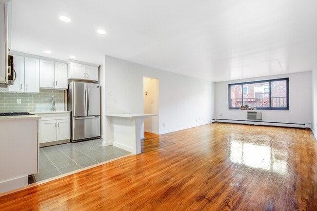 Building Photo - Vose Apartments