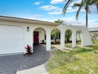 Building Photo - 9907 ISLAND HARBOR Dr