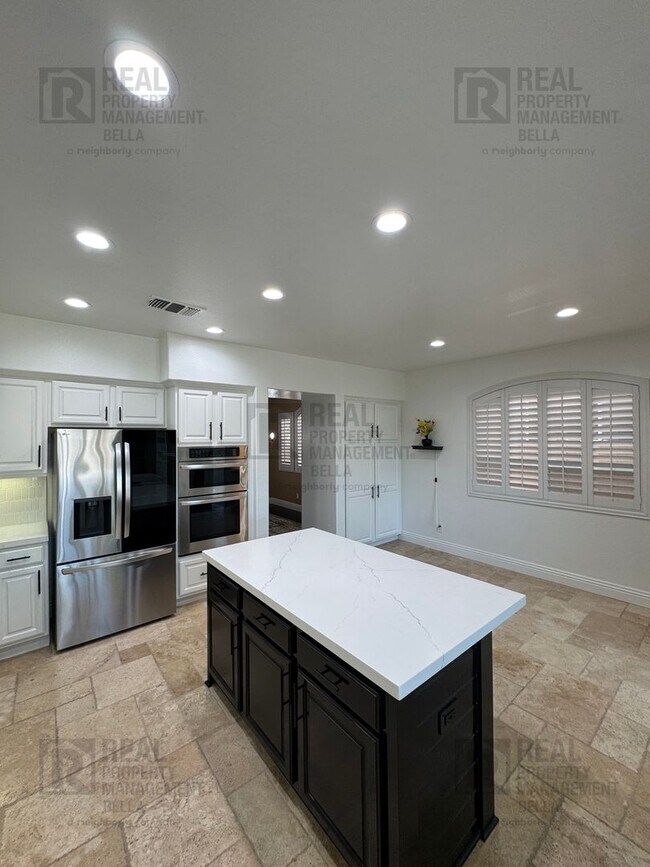 Building Photo - Spacious Murrieta Home with Pool, Spa, Firepit & Backyard Entertaining