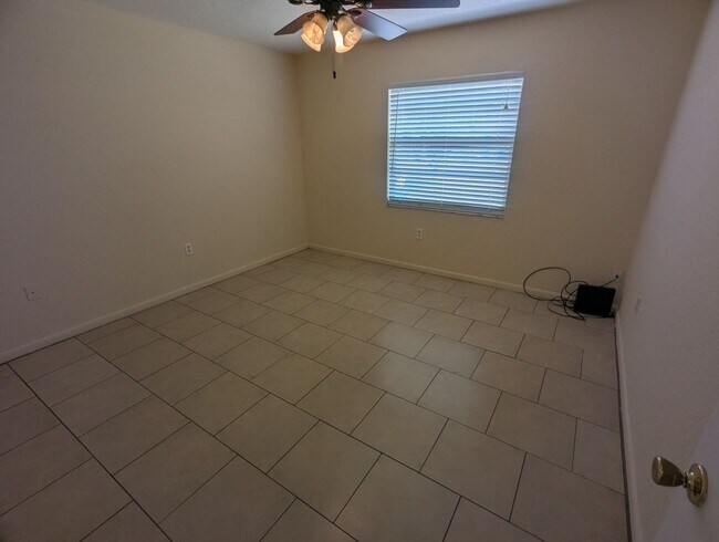 Building Photo - 824 N St Clair Abrams Ave