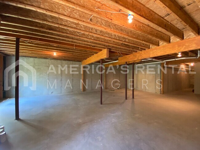 Building Photo - Home for rent in Gardendale!!! Available to View with 48 Hour Notice!!!