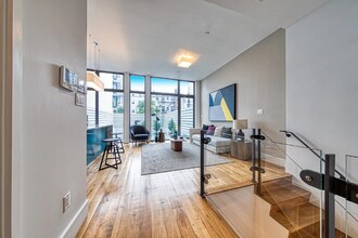 Building Photo - 237 Devoe St