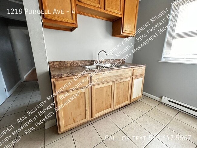 Building Photo - 1218 Purcell Ave