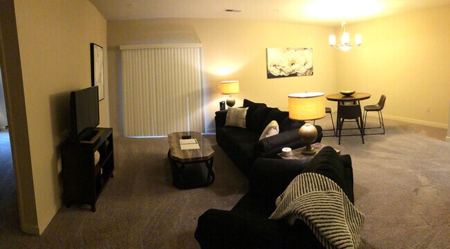 Building Photo - 31 Station Ct