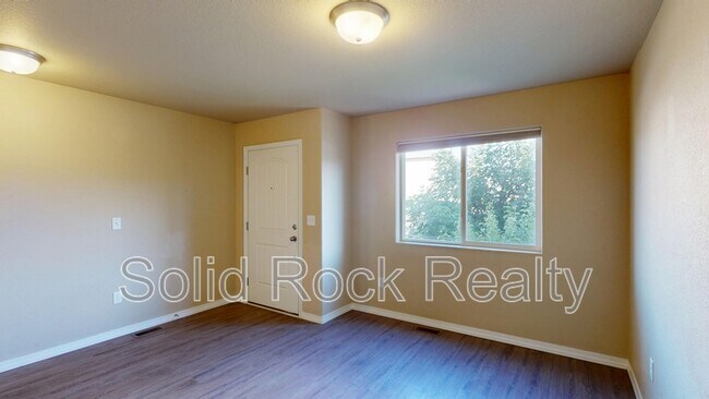 Building Photo - 3821 Reindeer Cir