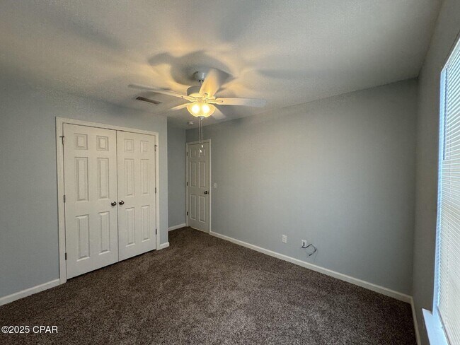 Building Photo - 3549 Azalea Way