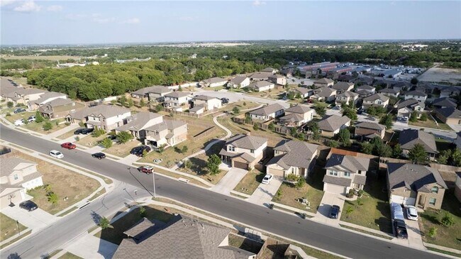 Building Photo - 170 Kingfisher Ln