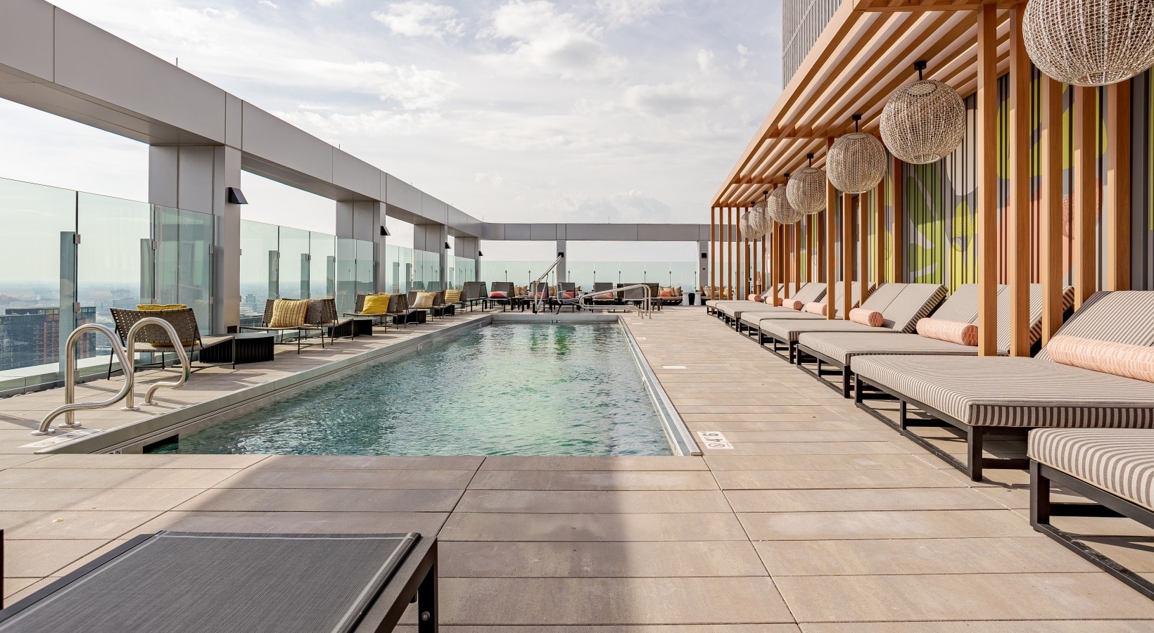 Building Photo - 327 N Aberdeen St