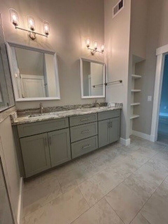 Building Photo - Broad Creek Landing