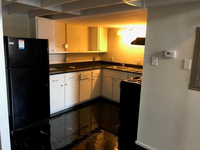 Building Photo - 2501 S Harwood St