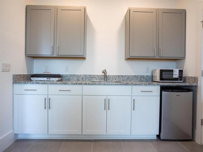 Building Photo - 12506 Westhaven Oak Dr