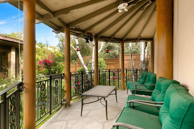 Building Photo - 6115 Manzanillo Dr