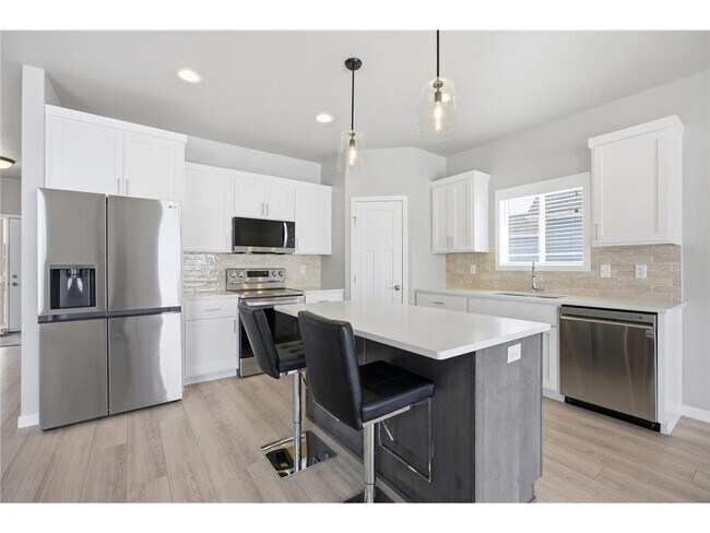 Building Photo - 4759 32nd St S