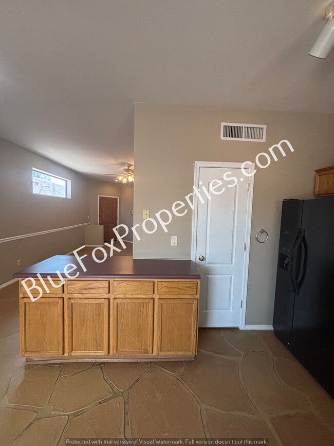 Building Photo - 5389 N Willow Thicket Way