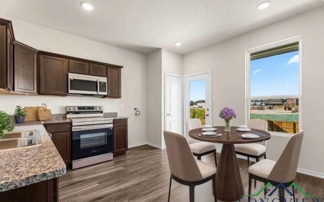 Building Photo - 1609 Everwood Ct