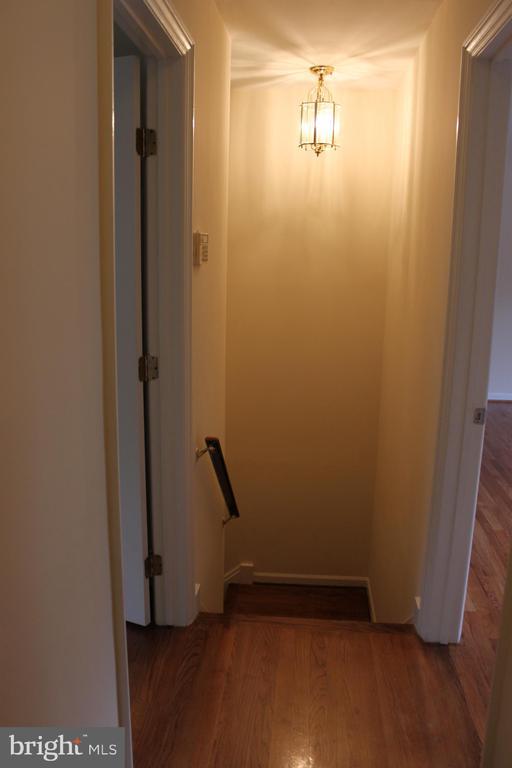 Building Photo - 6210 Cottonwood St