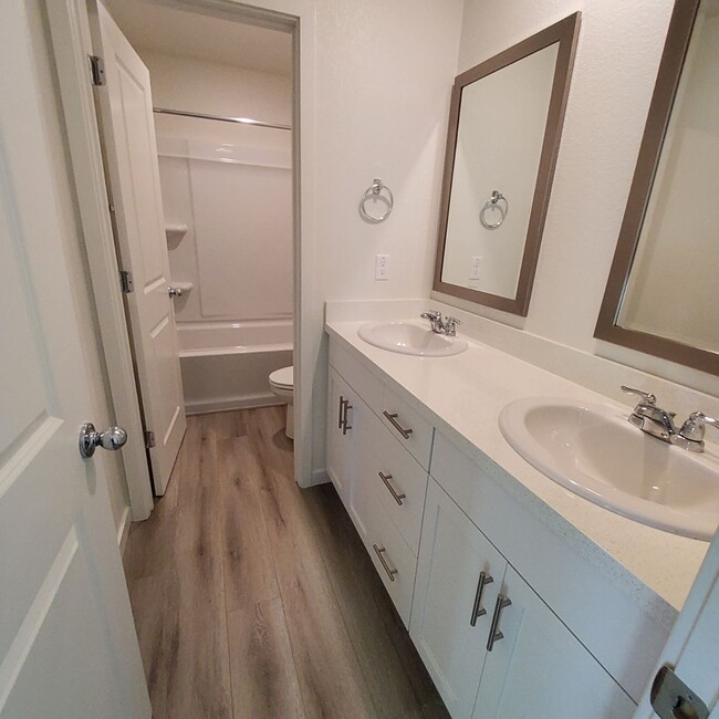 Building Photo - 2209 George Dr