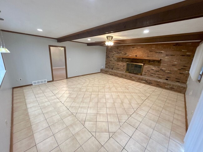 Building Photo - 5366 Brantford Ave