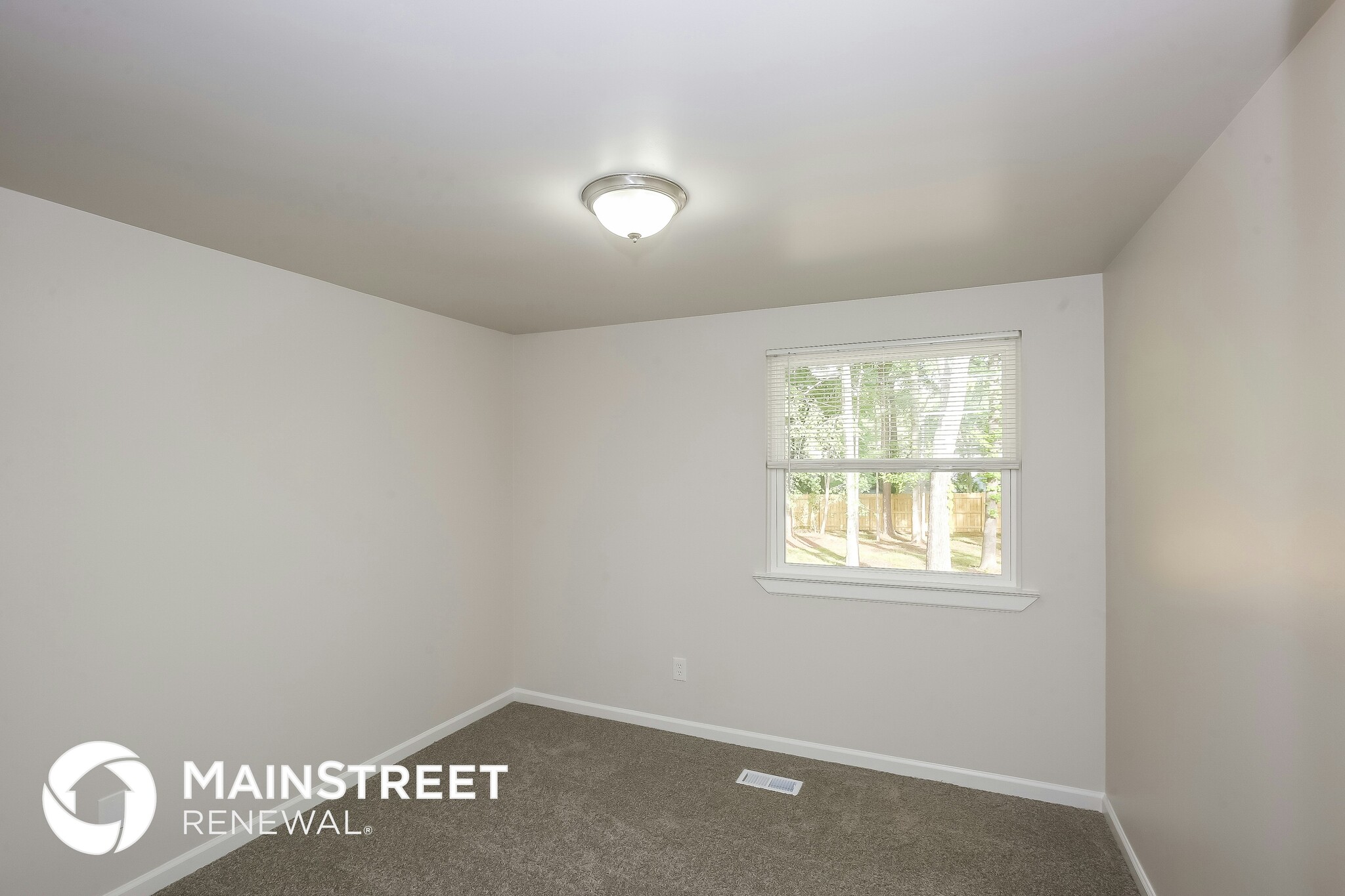 Building Photo - 5013 Split Oak Dr