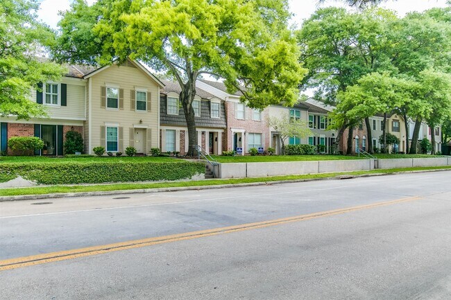 Building Photo - 1407 Springrock Ln
