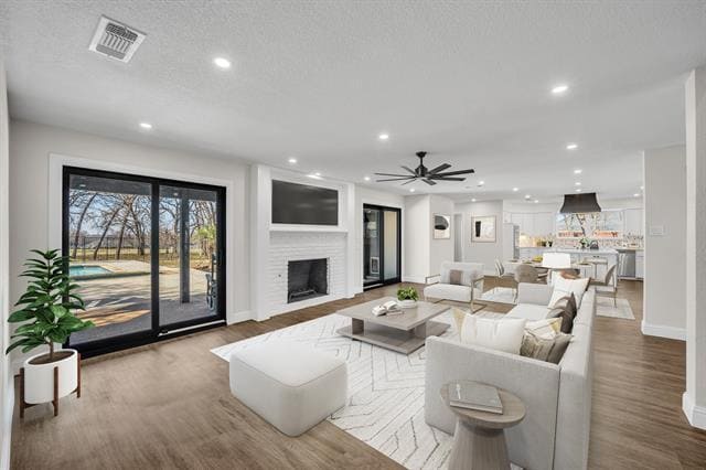 Building Photo - 7004 Ledbetter Rd