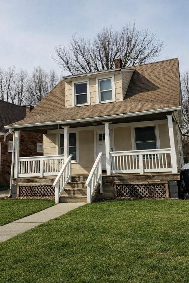 Building Photo - Charming Cape Cod Home with Character and Potential