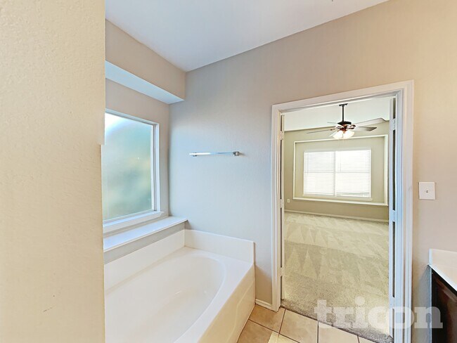 Building Photo - 13354 Dove Ranch Rd