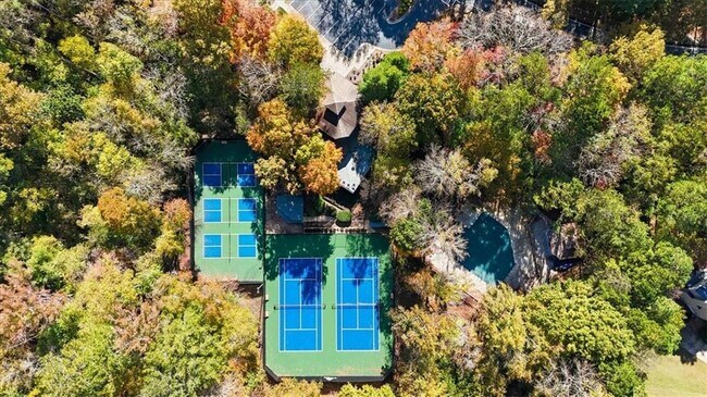 Building Photo - 3986 Fox Glen Dr