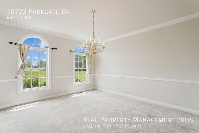 Building Photo - 10722 Parkgate Dr