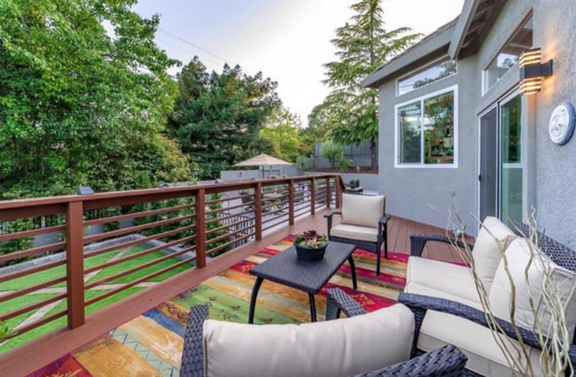 Building Photo - Custom home in Oak Ridge Estates