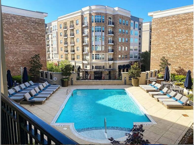 Building Photo - 6770 Broad Street