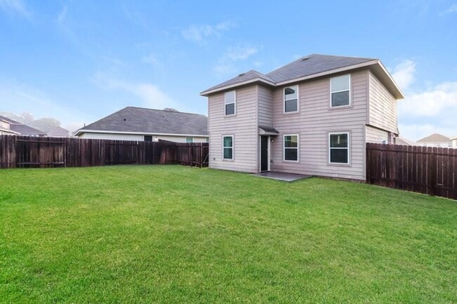 Building Photo - 13811 Winding Path Ln