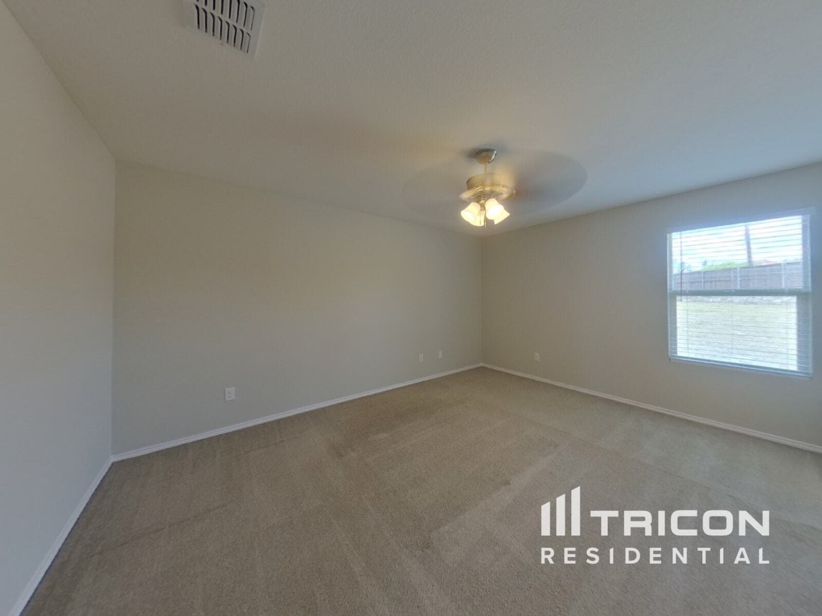 Building Photo - 6028 Parkview Hills Ln