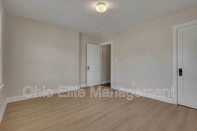 Building Photo - 43 N Chase Ave