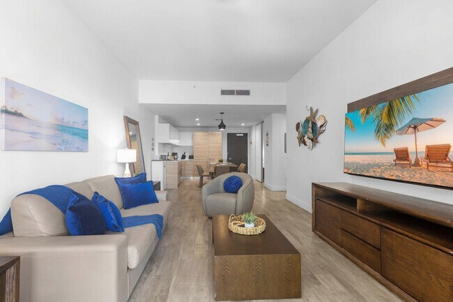 Building Photo - 777 N Ocean Dr