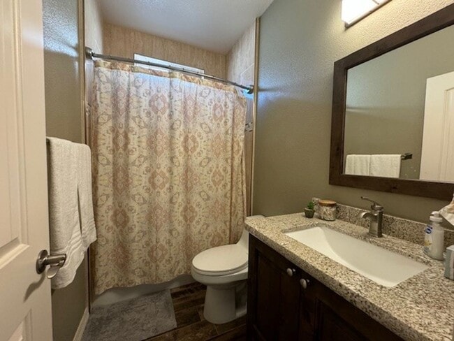 Building Photo - Los Lagos Lakefront WINTER Rental 3Br with Utilities AVAILABLE 10/1/2025