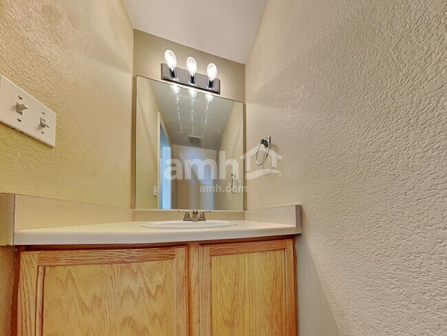 Building Photo - 1131 White Stone Way