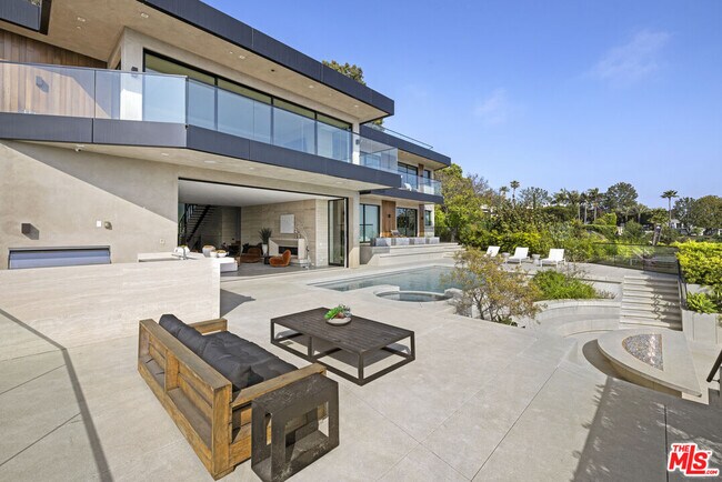 Building Photo - 1731 Summitridge Dr