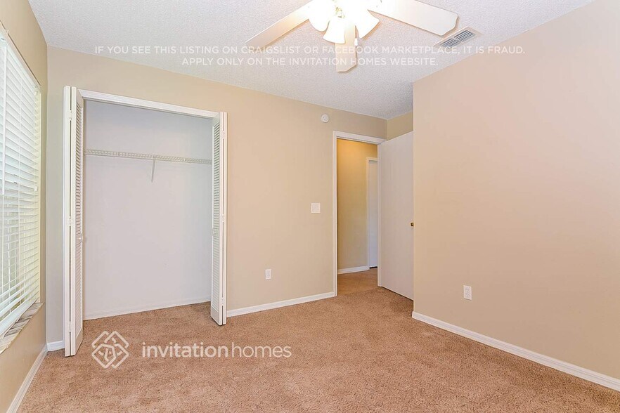 Building Photo - 6527 Steeplechase Dr