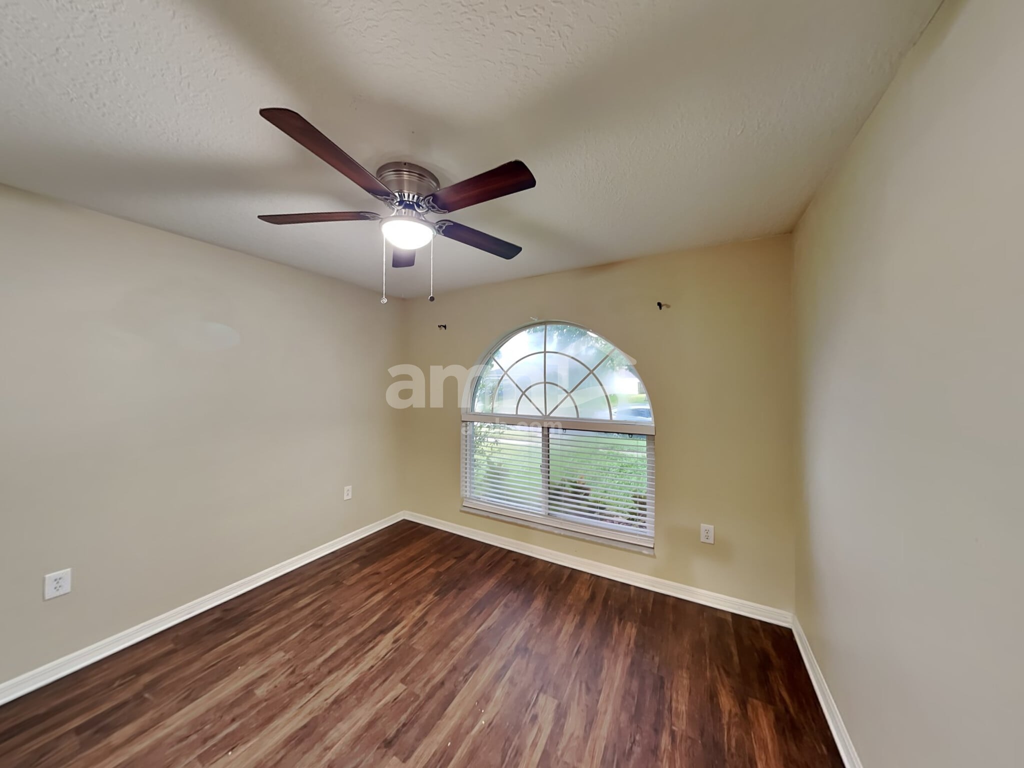 Building Photo - 1706 Comstock Pl