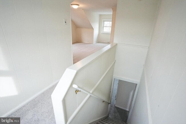 Building Photo - 383 Spruce St