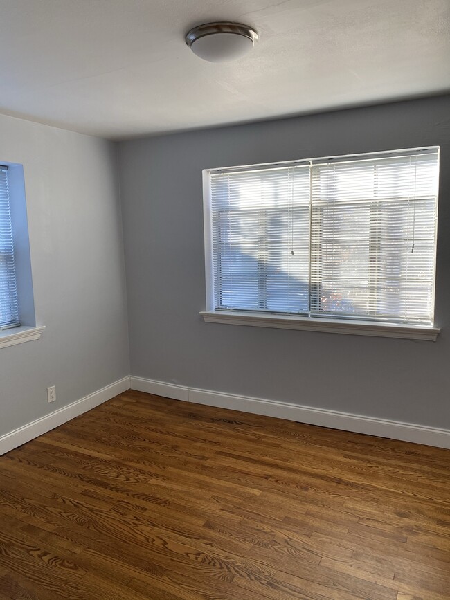 Building Photo - 8307 Delmar Blvd