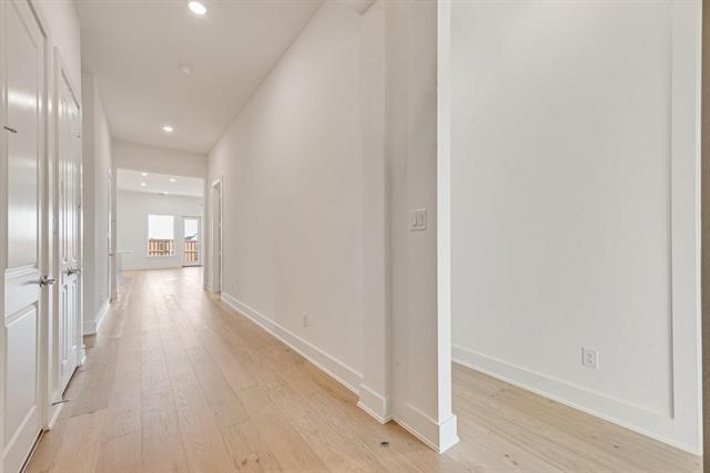 Building Photo - 609 Cork Dr