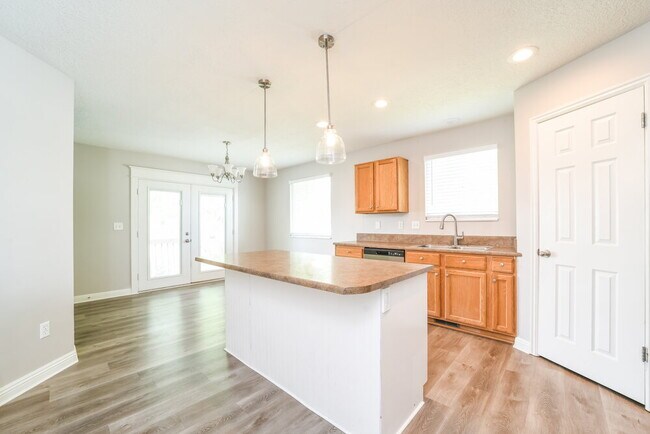 Building Photo - 1583 N 2530 W