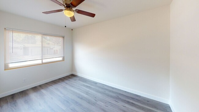 Building Photo - 5836 Baja Dr