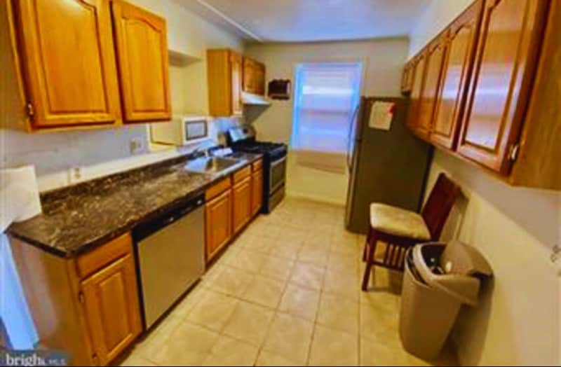 Building Photo - 5540 60th Ave