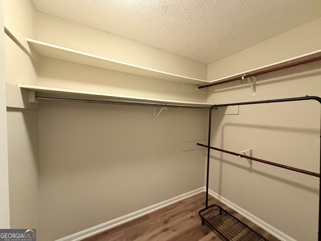 Building Photo - 315 Hardscrabble Rd